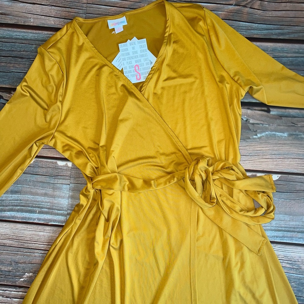 NWT LuLaRoe Michelle Dress, size Small